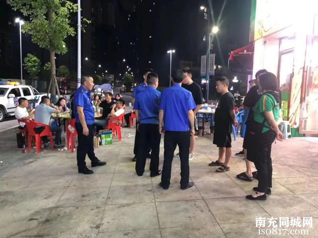 蓬安县城市综合执法大队开展“五·一”节后市容环境整治-10.jpg