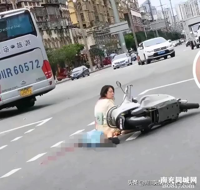 突发！南部县发生车祸 母女骑电瓶车摔倒 女儿遭大巴车碾压身亡！-4.jpg