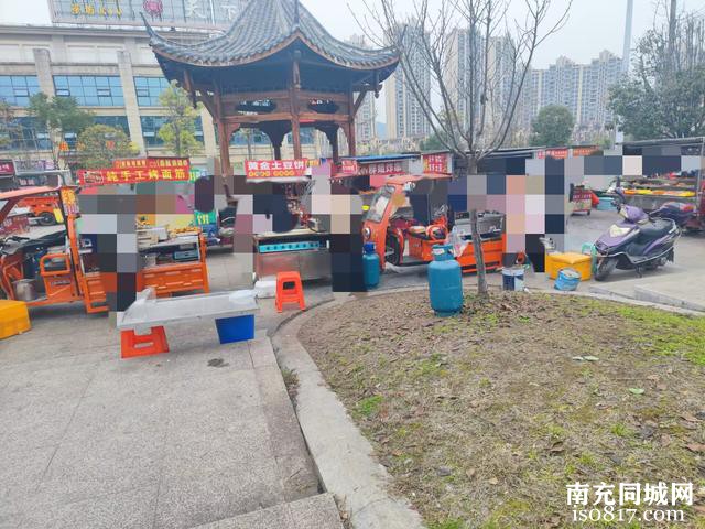 蓬安：某便民服务点内的这些场景，希望管理部门能管一管-2.jpg