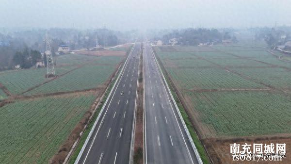 营山县城至清水湖旅游公路项目日前顺利通过交工验收-1.jpg