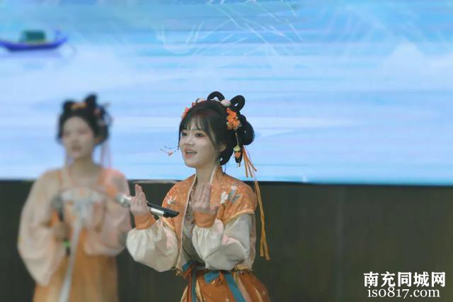 阆中市&#34;蓝铃花时光&#34;音乐会，燃炸你的每一根神经-27.jpg