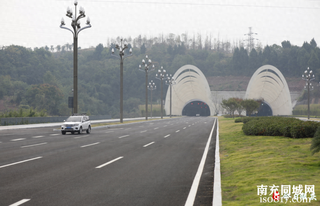 临江路一期正式通车-1.jpg