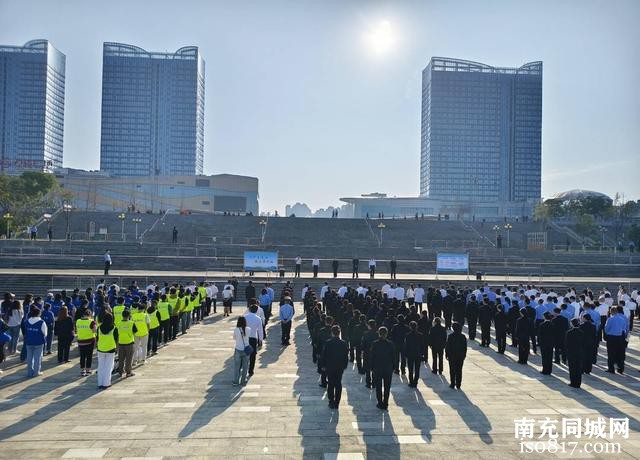 呵护一江清水， 四川南充高坪专项行动保护嘉陵江-2.jpg