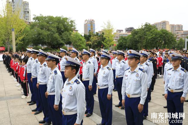 高坪区举行庆祝中华人民共和国成立75周年升国旗仪式-6.jpg