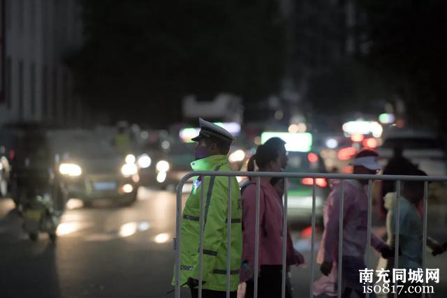 今天，阆中2.2万人齐跑！最先到的是他们……-17.jpg