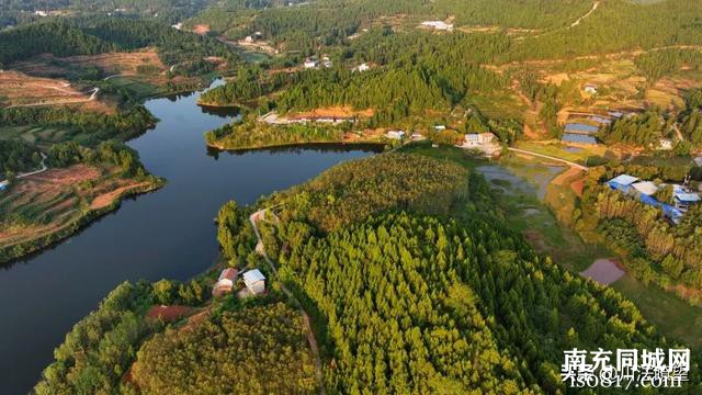 冬日暖阳里的营山——山水一色凉水井水库......-6.jpg