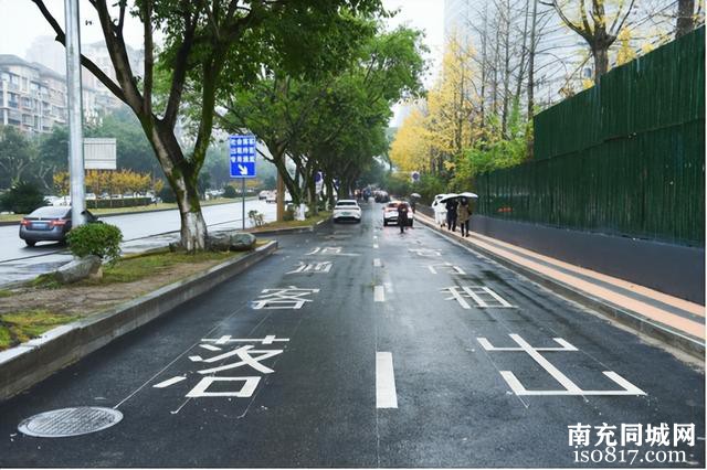 南充公安交警：区域道路“微手术” ，多措并举“保就医”-4.jpg