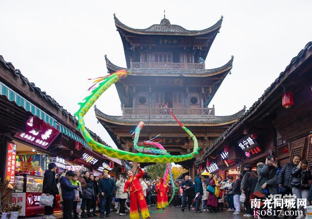 C视觉丨庆祝“春节”申遗成功 阆中古城提前“过年”-3.jpg