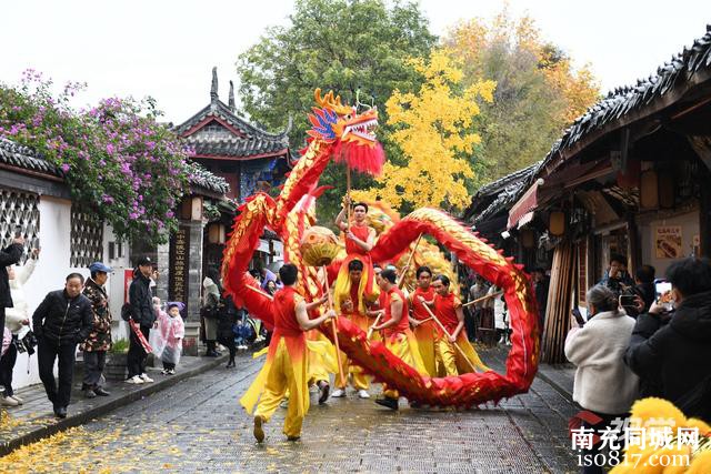 C视觉丨庆祝“春节”申遗成功 阆中古城提前“过年”-8.jpg