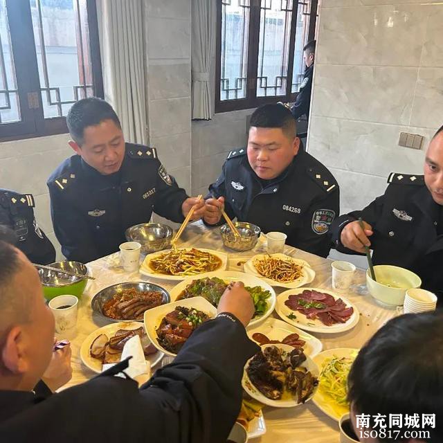 真香警告！快来看看阆中公安的“警味”年夜饭-8.jpg