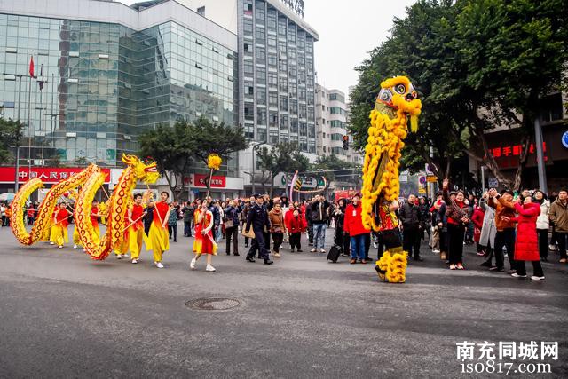 南充顺庆区：民俗巡游贺新春 文化盛宴送祝福-14.jpg