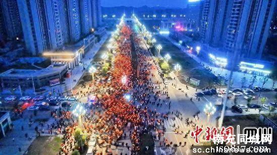 南充顺庆：近10万市民参加“蛴蟆节”祈福民俗活动-1.jpg