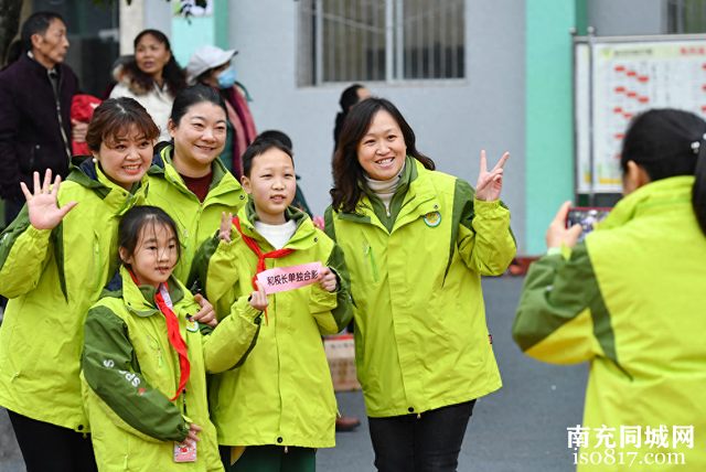 四川南充蓬安：中小学迎来春季开学-1.jpg