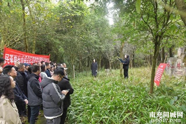 「南充」植绿缅怀先驱志 碧水青山映初心-1.jpg